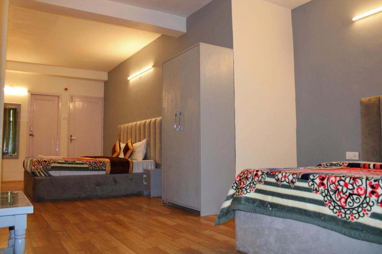 Hotel Link Way-A Riverside Hotel Manali  Exterior photo