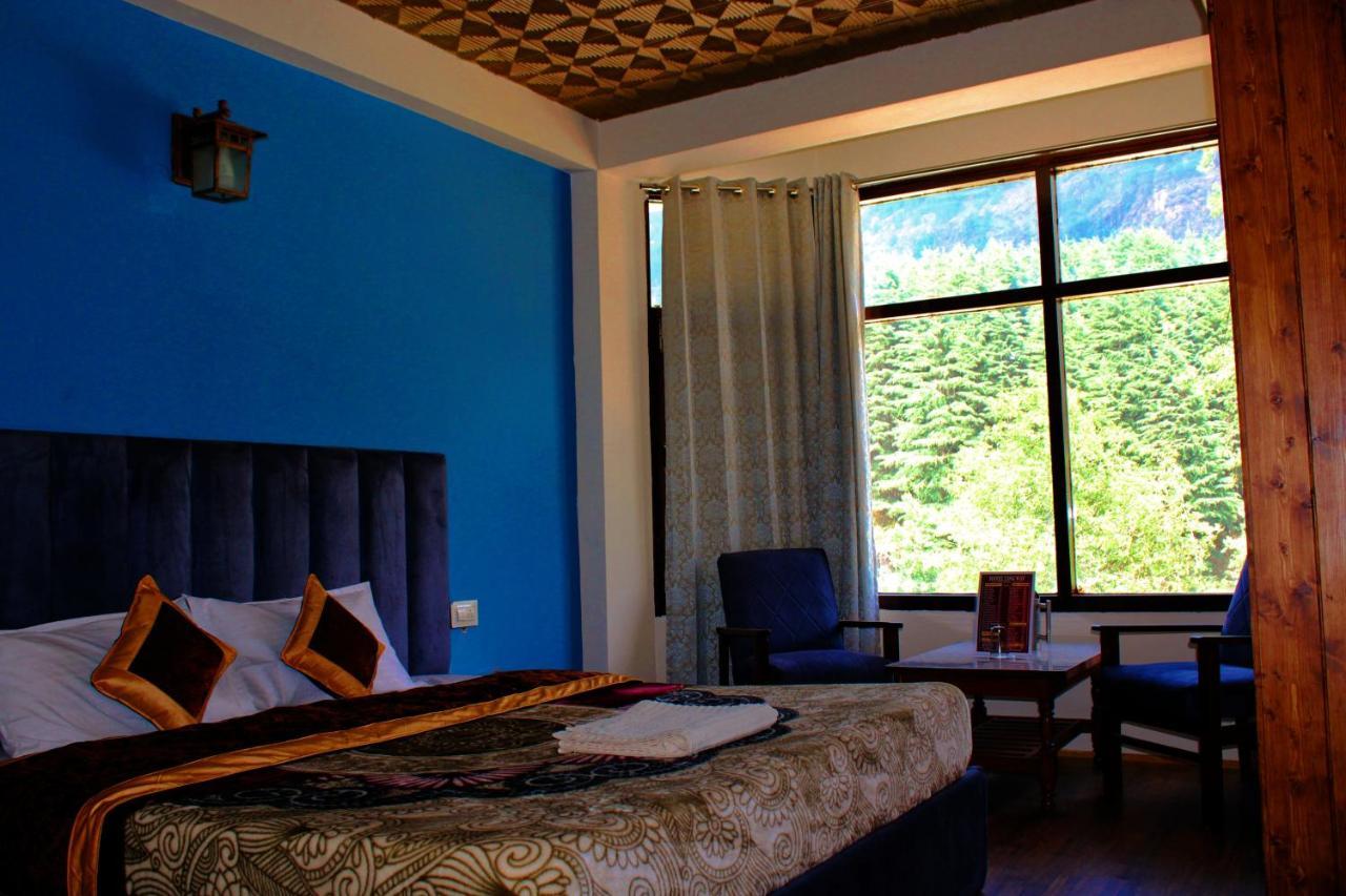 Hotel Link Way-A Riverside Hotel Manali  Exterior photo