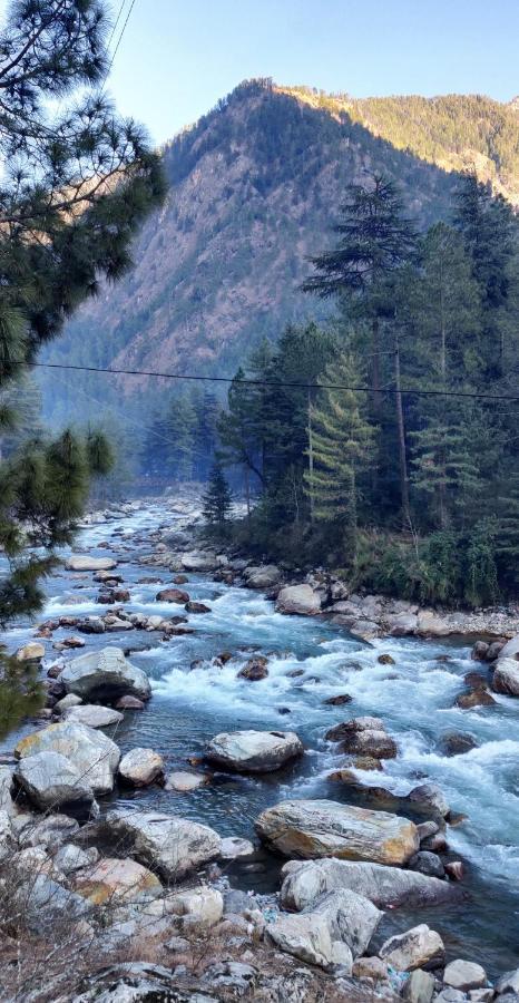 Hotel Link Way-A Riverside Hotel Manali  Exterior photo